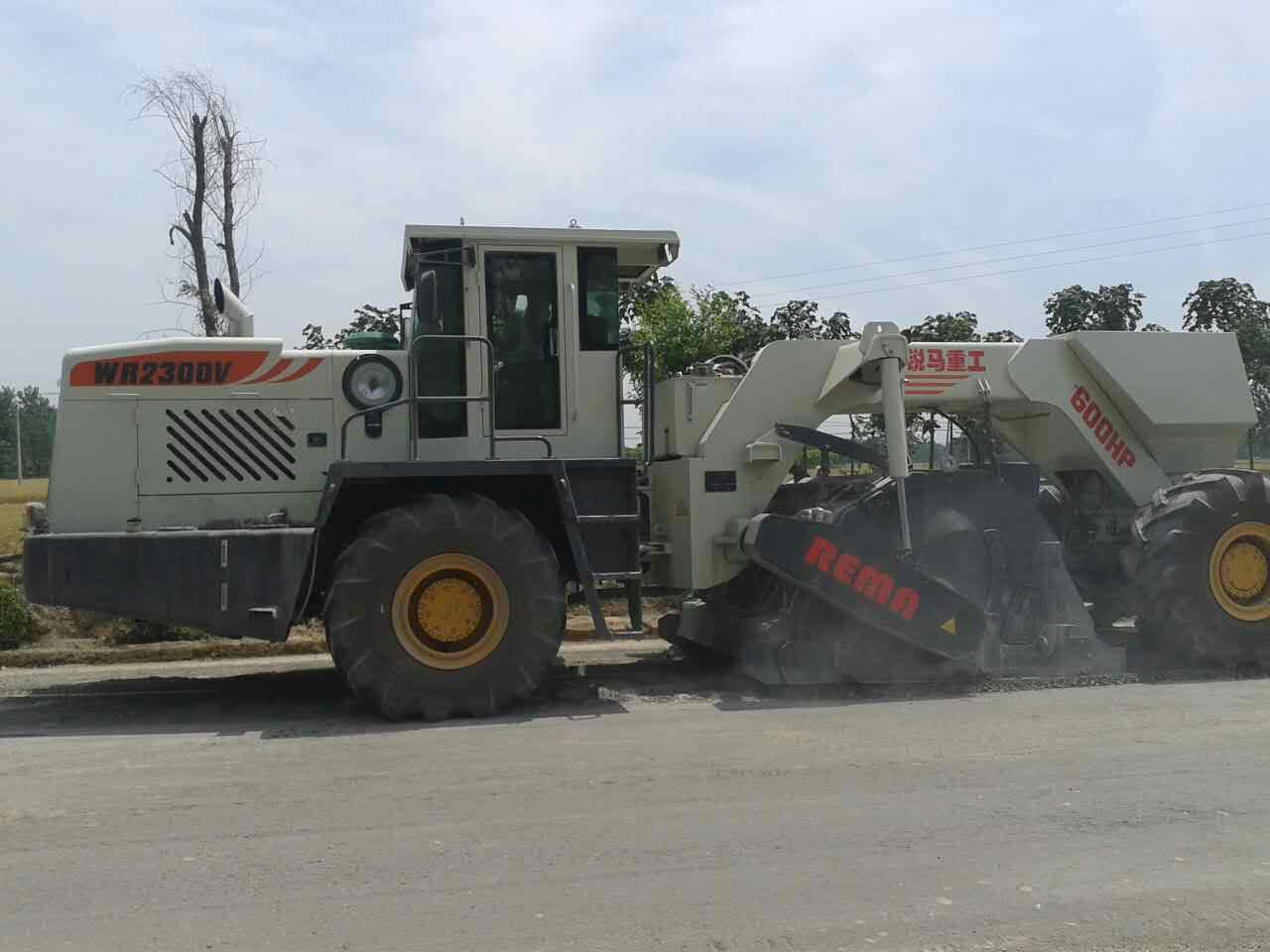 WR2300V，淮陽省道冷再生